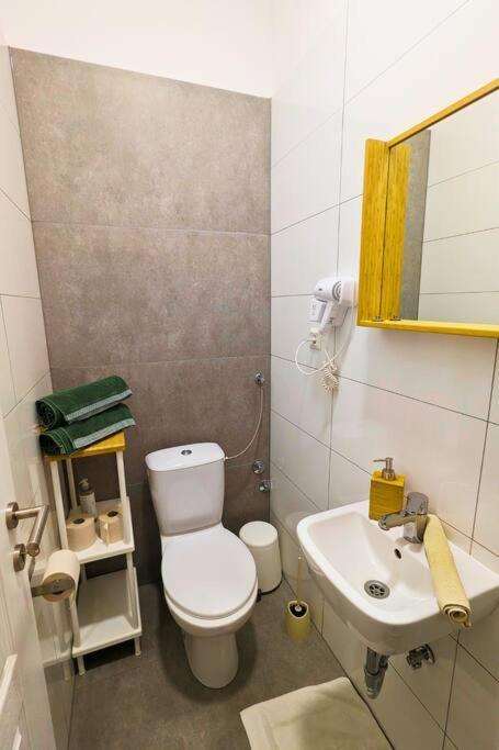 Cozy Ensuite Room In Zagreb Center Exterior photo